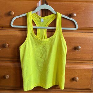 Lululemon Swiftly Tech Racerback Tank Top 2.0 in Sonic Yellow size 4